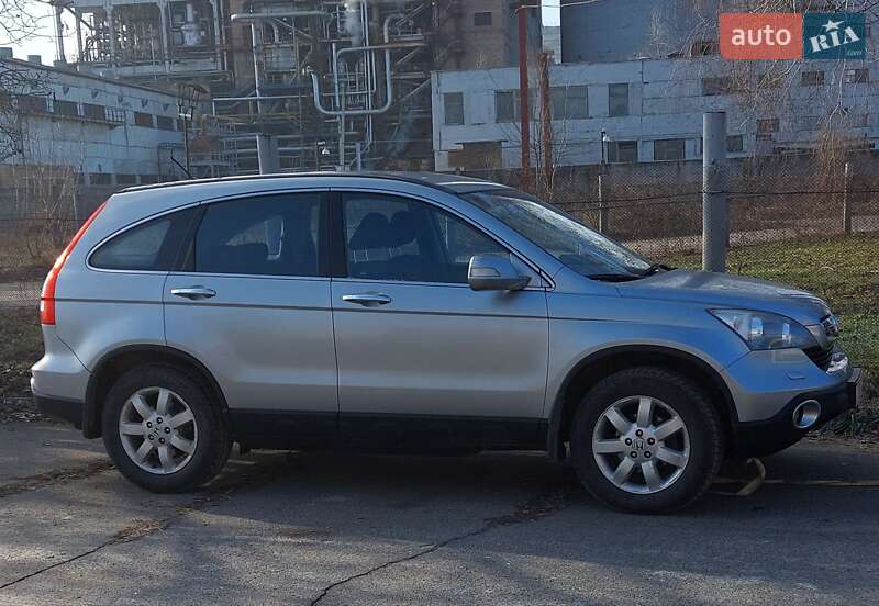 Внедорожник / Кроссовер Honda CR-V 2008 в Черкассах