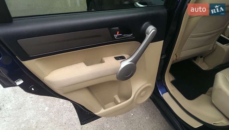 Внедорожник / Кроссовер Honda CR-V 2008 в Днепре фото 6 Внедорожник / Кроссовер Honda CR-V 2008 в Днепре