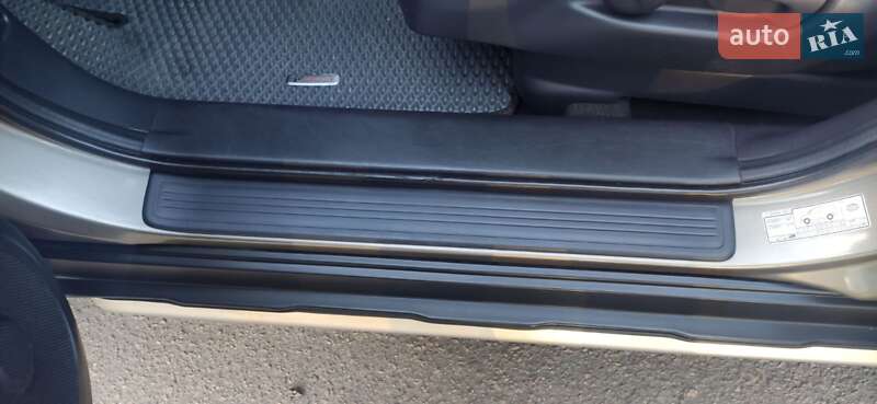 Внедорожник / Кроссовер Honda CR-V 2008 в Ровно