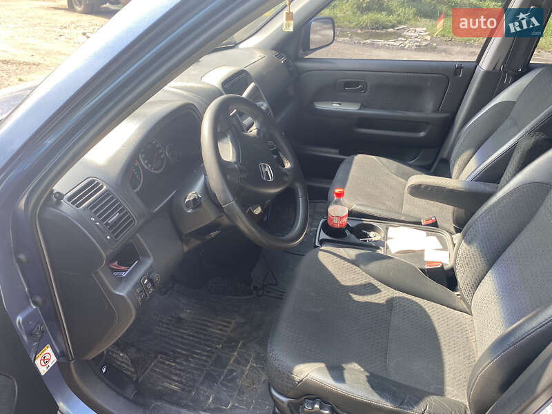 Внедорожник / Кроссовер Honda CR-V 2003 в Сумах