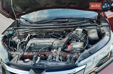 Внедорожник / Кроссовер Honda CR-V 2015 в 