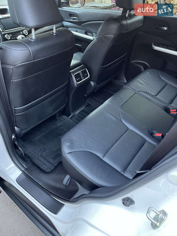 Позашляховик / Кросовер Honda CR-V 2016 в Вінниці
