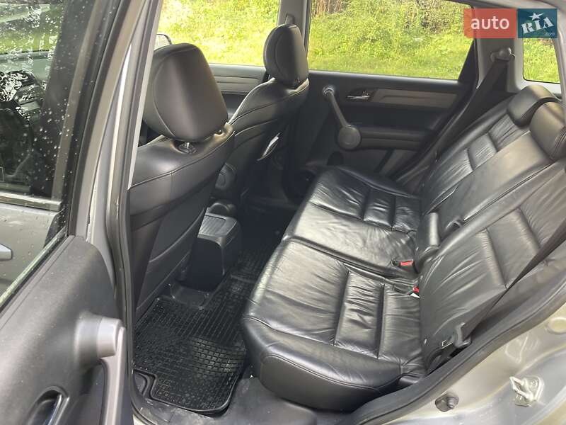 Внедорожник / Кроссовер Honda CR-V 2008 в Стрые