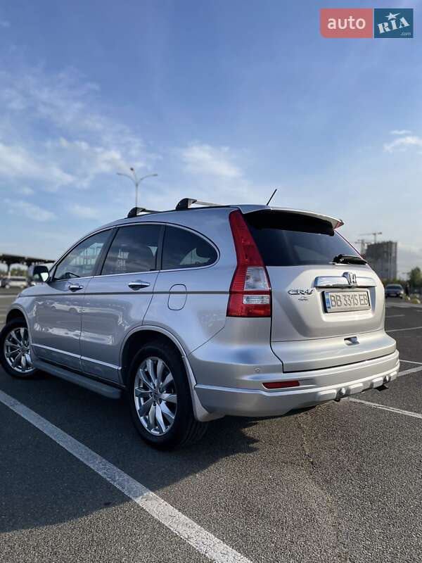 Внедорожник / Кроссовер Honda CR-V 2011 в Киеве
