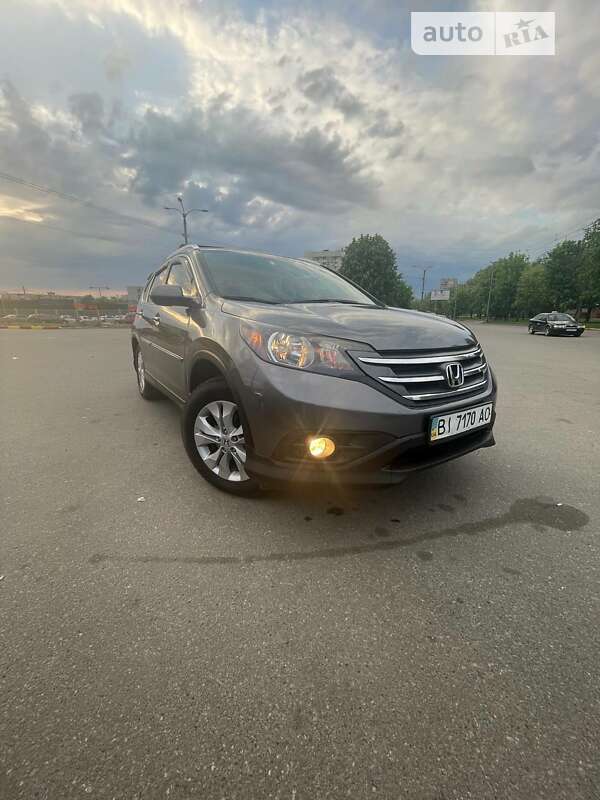 Внедорожник / Кроссовер Honda CR-V 2014 в Полтаве