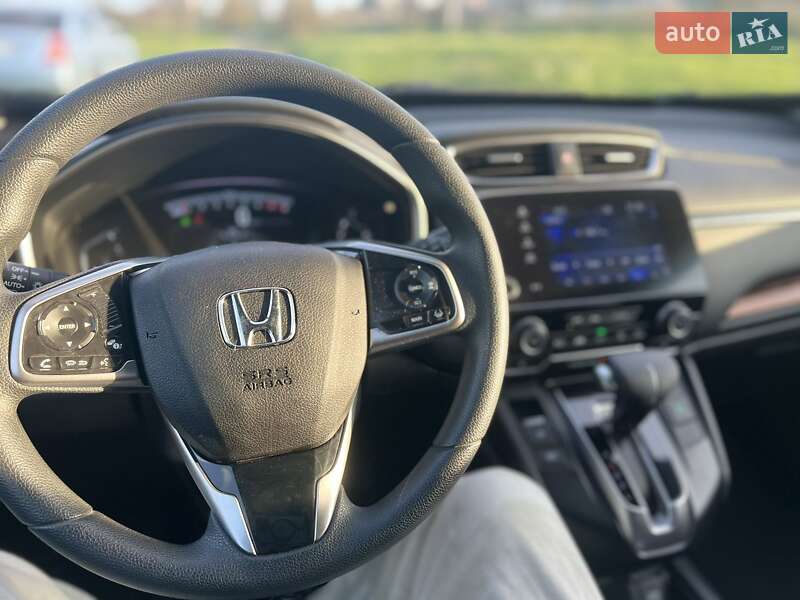 Внедорожник / Кроссовер Honda CR-V 2017 в Хмельницком