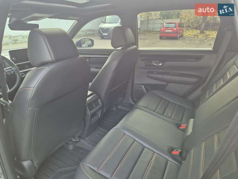 Внедорожник / Кроссовер Honda CR-V 2023 в Киеве