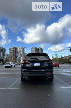 Внедорожник / Кроссовер Honda CR-V 2023 в 