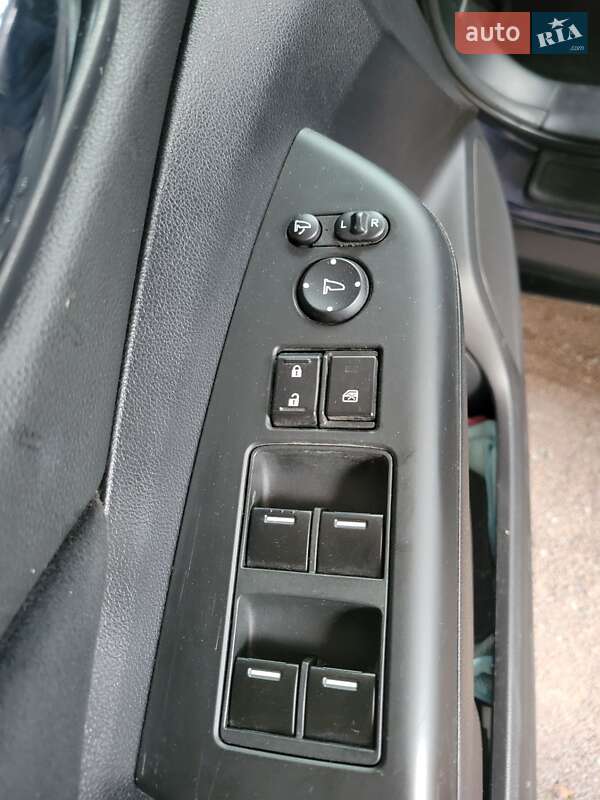 Внедорожник / Кроссовер Honda CR-V 2013 в Збараже