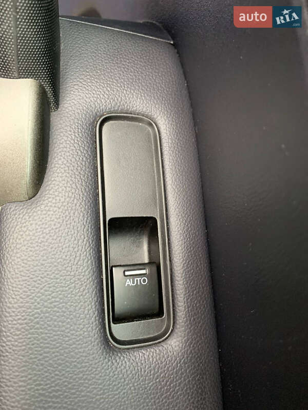 Внедорожник / Кроссовер Honda CR-V 2011 в Новом Калинове