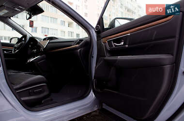 Позашляховик / Кросовер Honda CR-V 2022 в 
