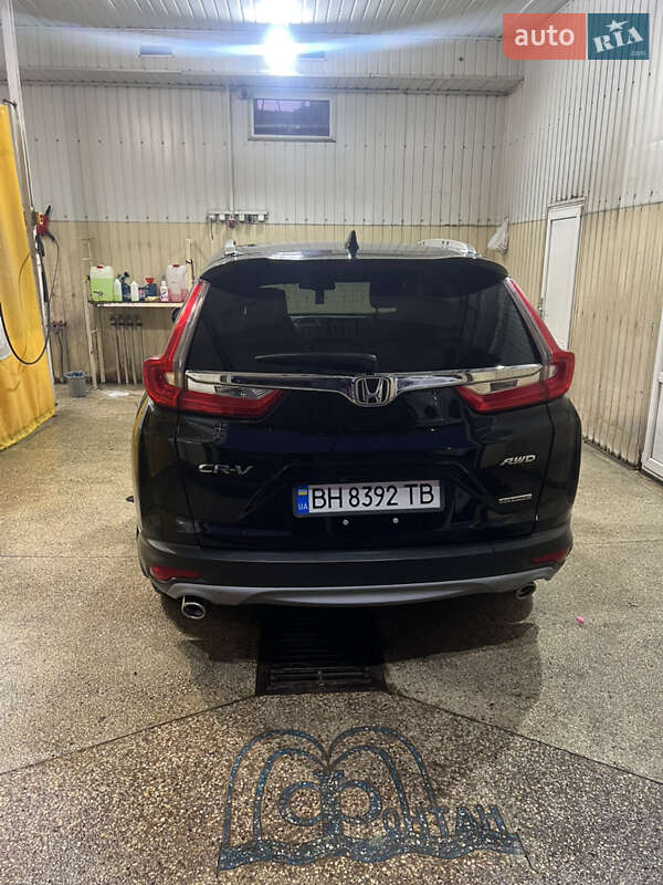 Внедорожник / Кроссовер Honda CR-V 2017 в Одессе