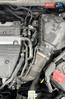 Внедорожник / Кроссовер Honda CR-V 2011 в 