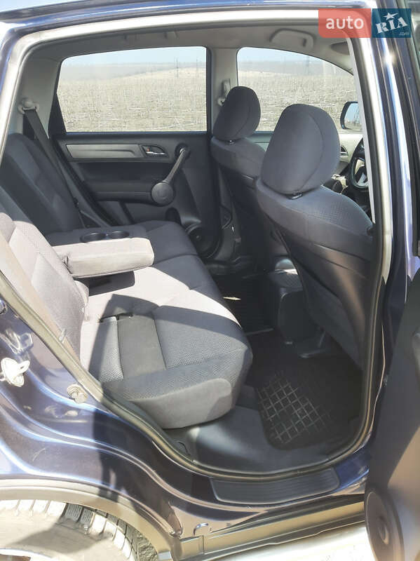 Внедорожник / Кроссовер Honda CR-V 2007 в Каменском