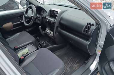 Внедорожник / Кроссовер Honda CR-V 2004 в Харькове