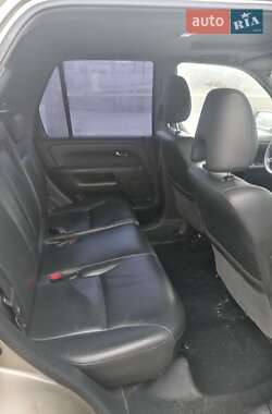 Внедорожник / Кроссовер Honda CR-V 2005 в 