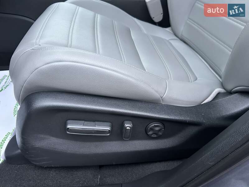 Позашляховик / Кросовер Honda CR-V 2017 в Одесі
