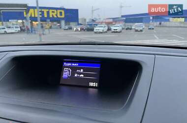 Внедорожник / Кроссовер Honda CR-V 2015 в 