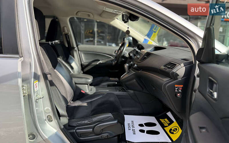 Внедорожник / Кроссовер Honda CR-V 2013 в Черновцах