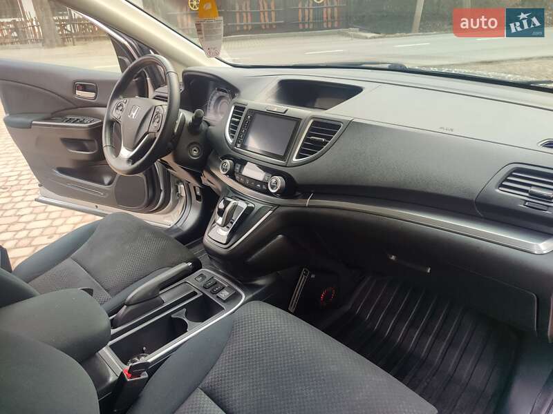 Позашляховик / Кросовер Honda CR-V 2015 в Трускавці