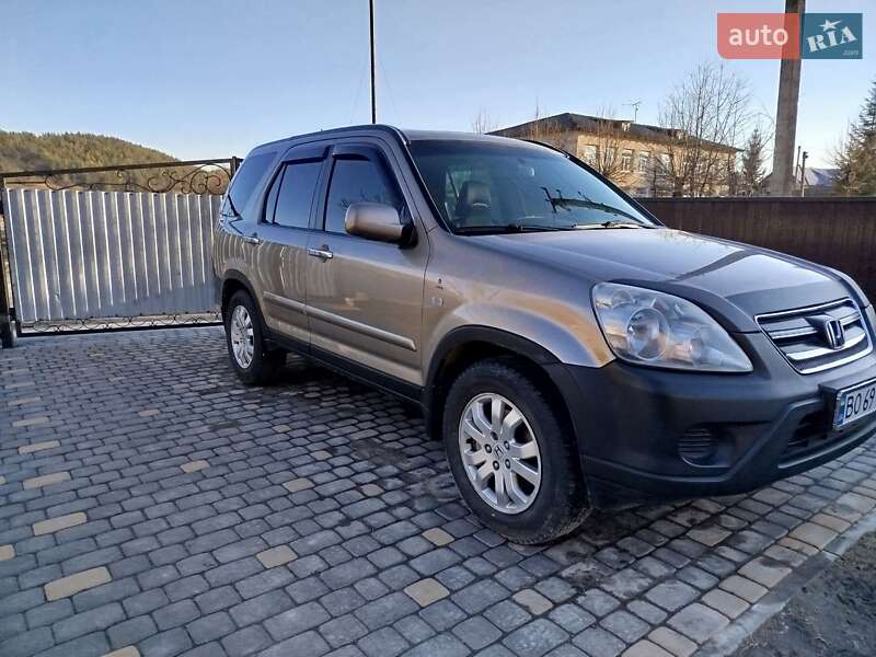 Внедорожник / Кроссовер Honda CR-V 2005 в 