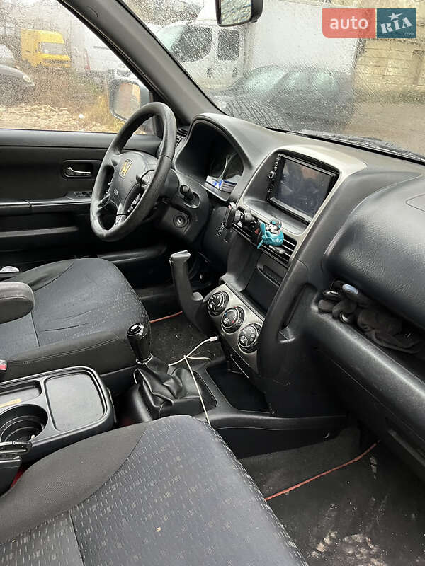 Внедорожник / Кроссовер Honda CR-V 2005 в Львове