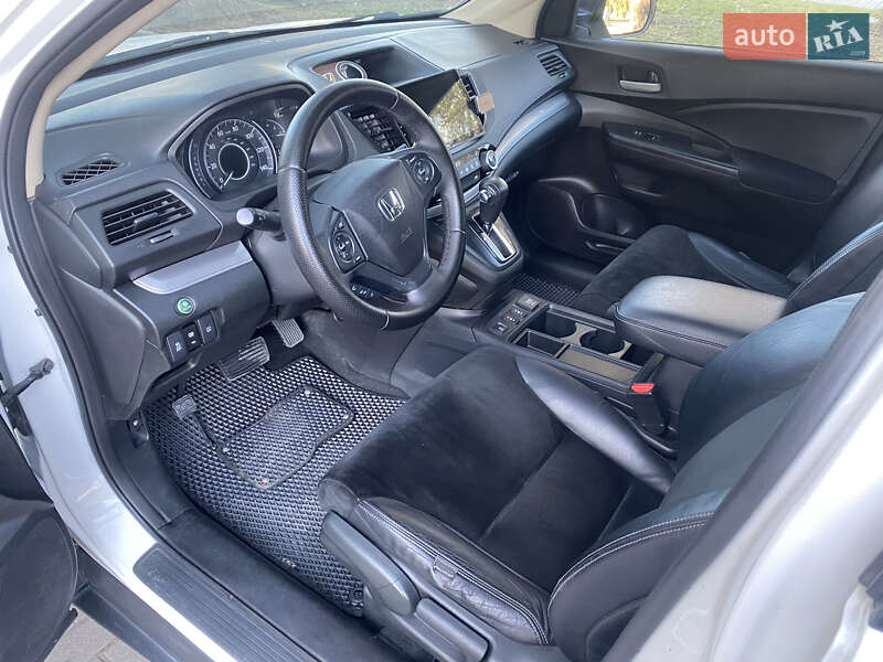 Внедорожник / Кроссовер Honda CR-V 2015 в Тернополе