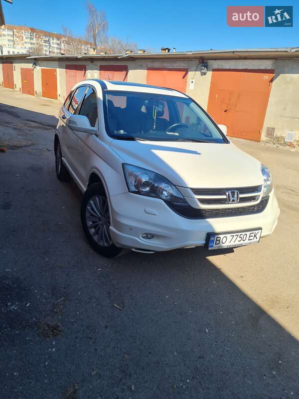 Внедорожник / Кроссовер Honda CR-V 2011 в Тернополе