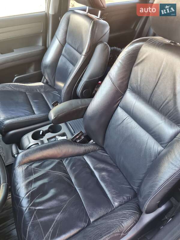 Внедорожник / Кроссовер Honda CR-V 2011 в Тернополе
