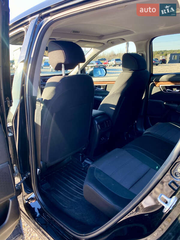 Внедорожник / Кроссовер Honda CR-V 2022 в Новояворовске