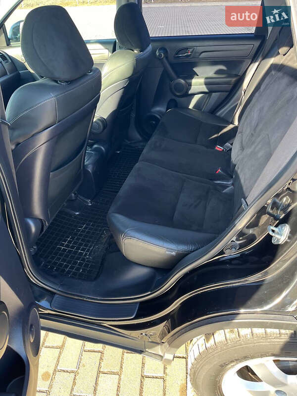 Позашляховик / Кросовер Honda CR-V 2010 в Почаєві