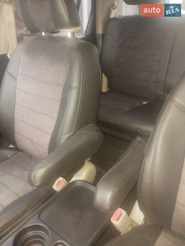 Позашляховик / Кросовер Honda CR-V 2006 в Рівному фото 3 Позашляховик / Кросовер Honda CR-V 2006 в Рівному