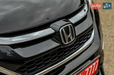 Позашляховик / Кросовер Honda CR-V 2016 в 