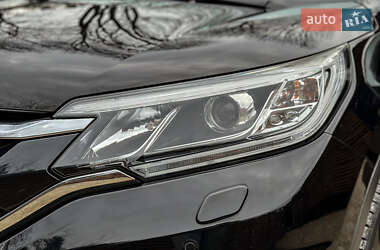 Позашляховик / Кросовер Honda CR-V 2016 в 