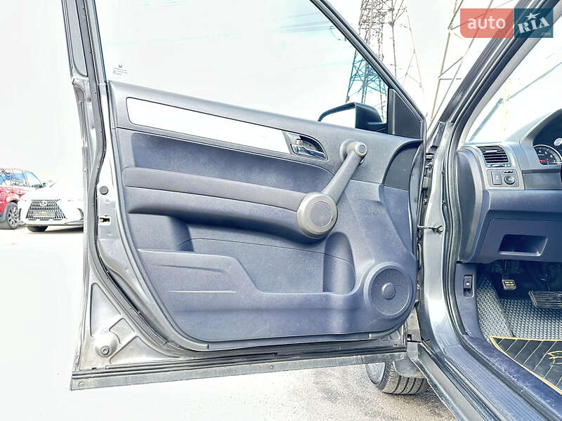 Позашляховик / Кросовер Honda CR-V 2010 в Харкові