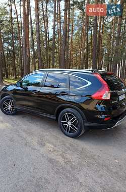 Внедорожник / Кроссовер Honda CR-V 2015 в 