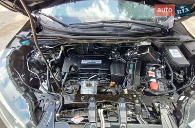 Внедорожник / Кроссовер Honda CR-V 2015 в 