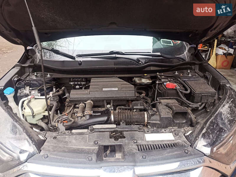 Позашляховик / Кросовер Honda CR-V 2017 в Здолбуніві