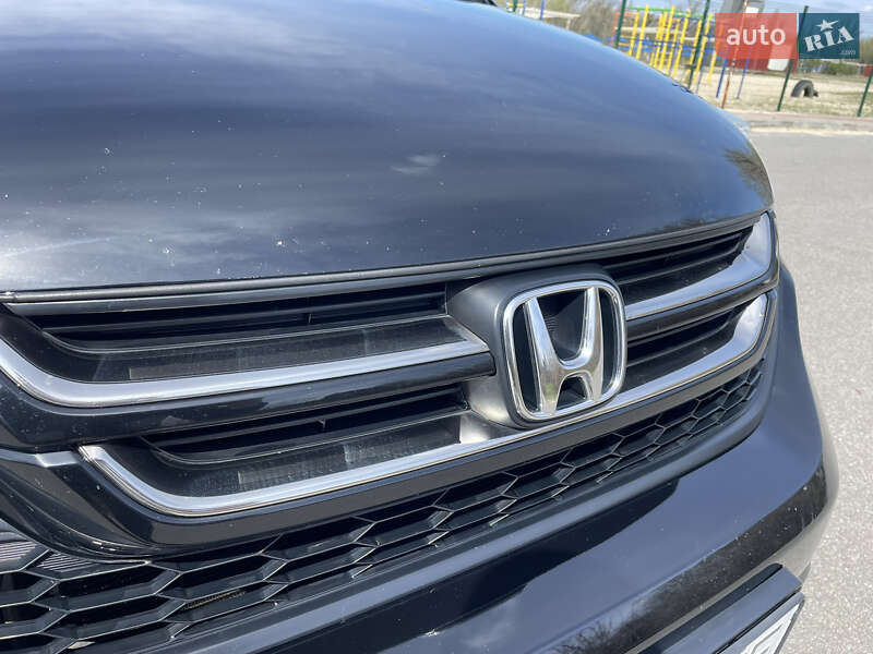 Позашляховик / Кросовер Honda CR-V 2011 в Полтаві