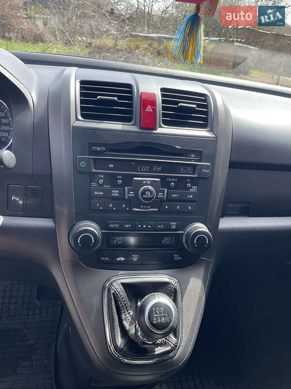 Позашляховик / Кросовер Honda CR-V 2011 в Полтаві