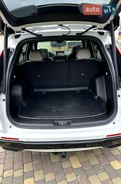 Позашляховик / Кросовер Honda CR-V 2022 в 