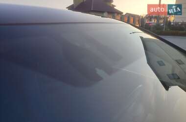 Позашляховик / Кросовер Honda CR-V 2012 в 
