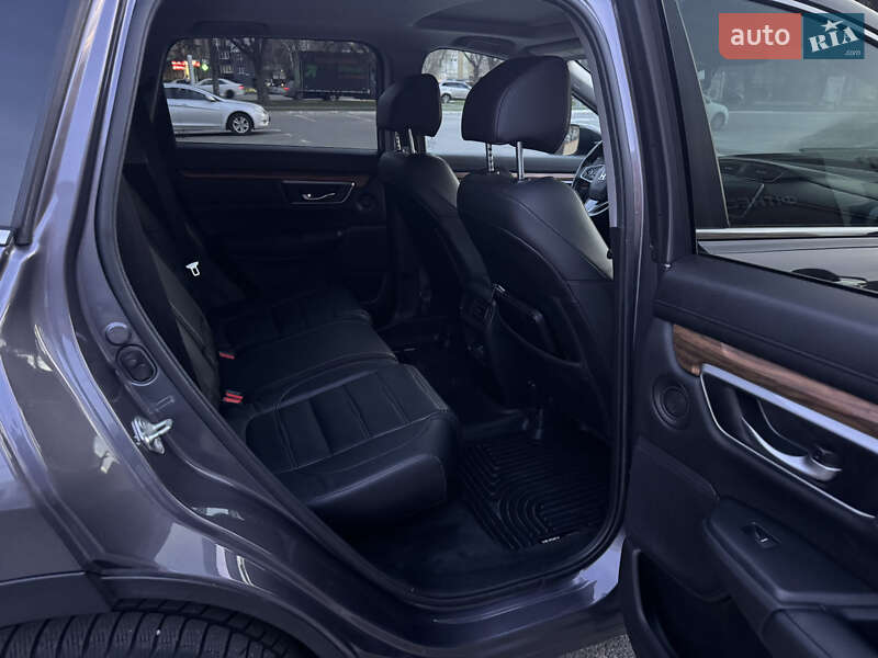 Внедорожник / Кроссовер Honda CR-V 2020 в Киеве