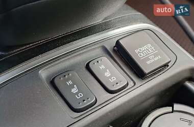 Внедорожник / Кроссовер Honda CR-V 2015 в 