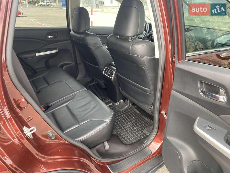 Внедорожник / Кроссовер Honda CR-V 2015 в Харькове