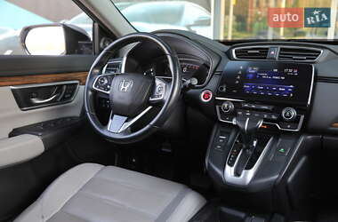 Внедорожник / Кроссовер Honda CR-V 2018 в 