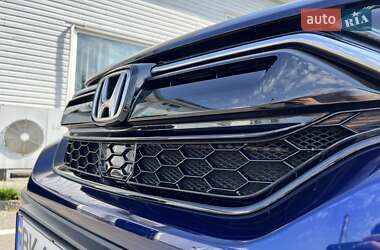 Внедорожник / Кроссовер Honda CR-V 2022 в 