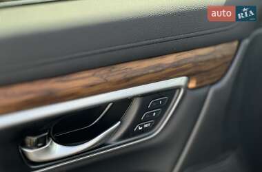 Внедорожник / Кроссовер Honda CR-V 2022 в 