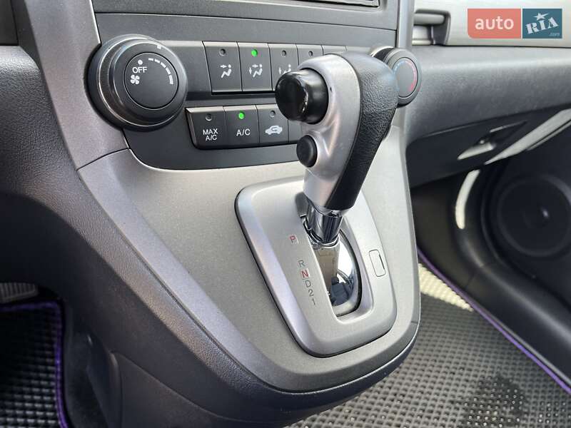 Внедорожник / Кроссовер Honda CR-V 2011 в Киеве