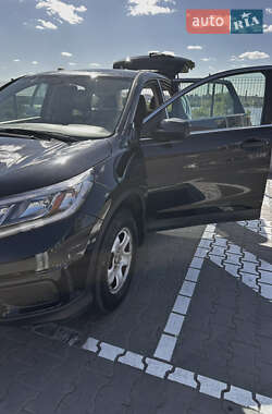Внедорожник / Кроссовер Honda CR-V 2015 в 